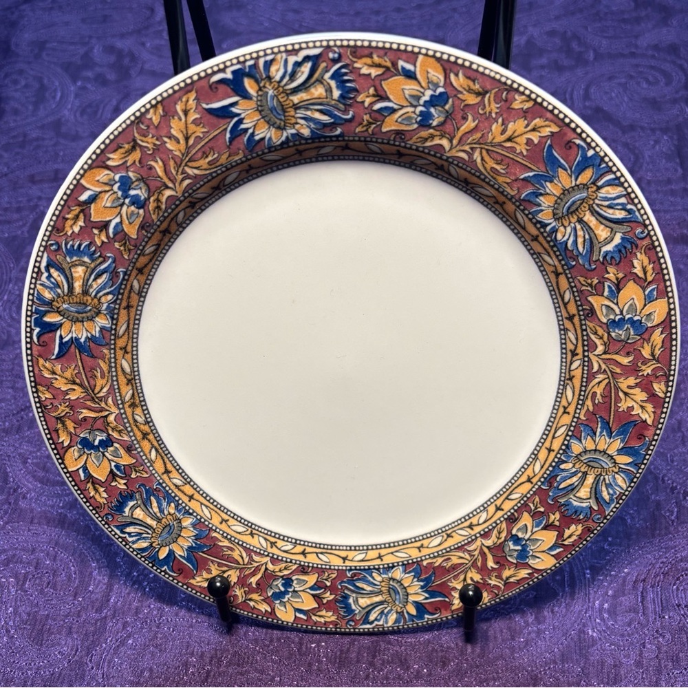 Pier 1 “Madurai” Floral Dinner Plate